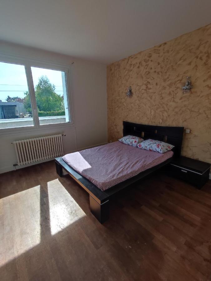 Agréable appartement familial avec Jardin Blois Exterior foto
