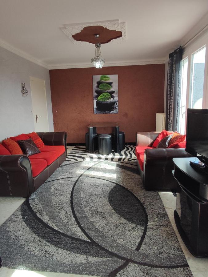 Agréable appartement familial avec Jardin Blois Exterior foto